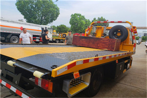 融水附近拖车电话号码服务